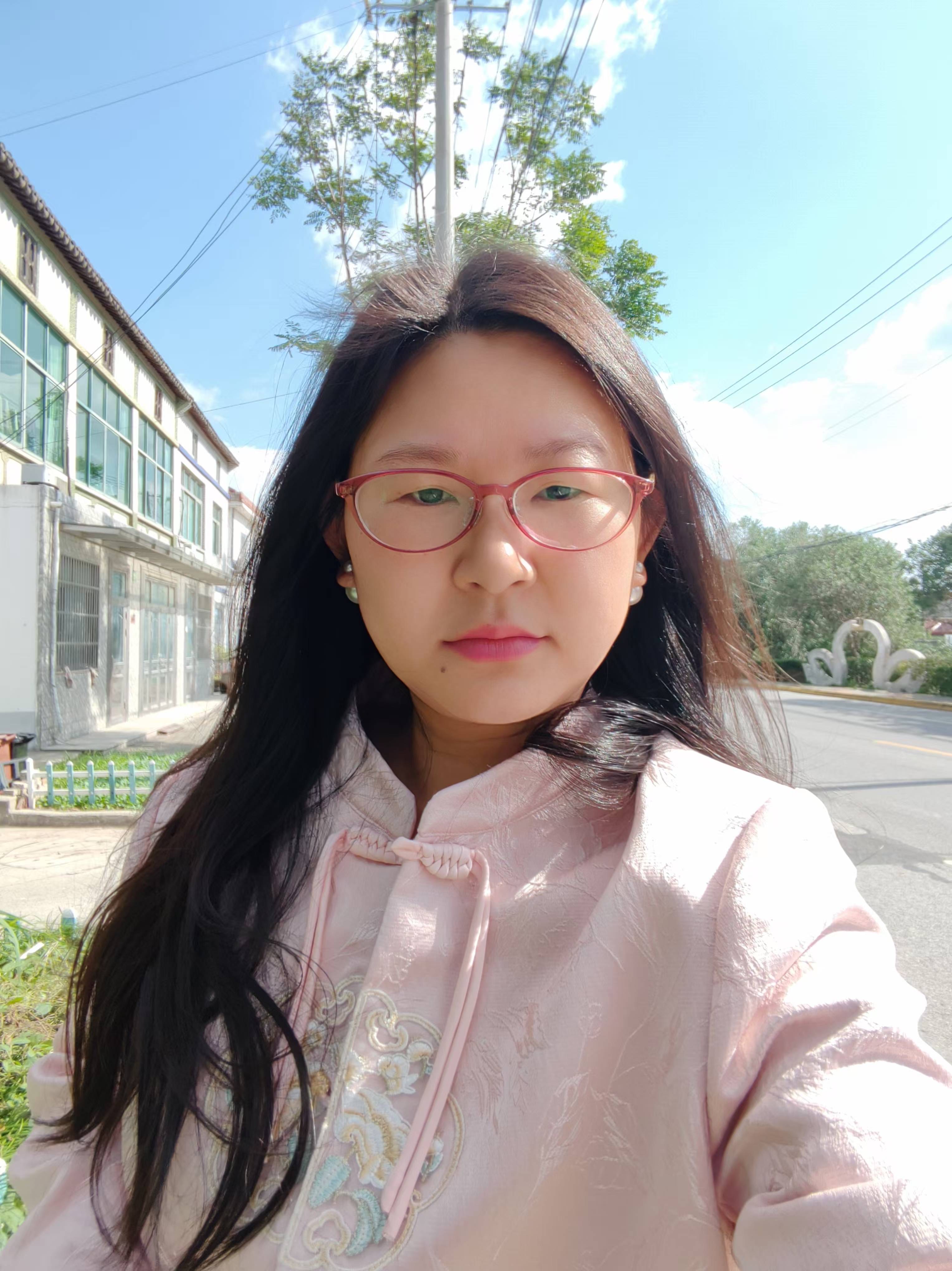 Lisa Photo 1